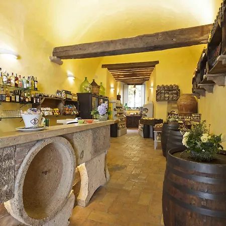 Castello Di Titignano Agroturismo