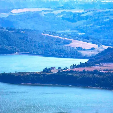 Gospodarstwo agroturystyczne Castello Di Titignano *