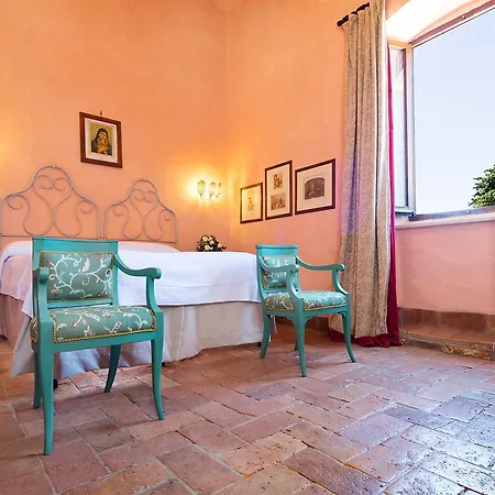 Castello Di Titignano בית חווה אורביאטו