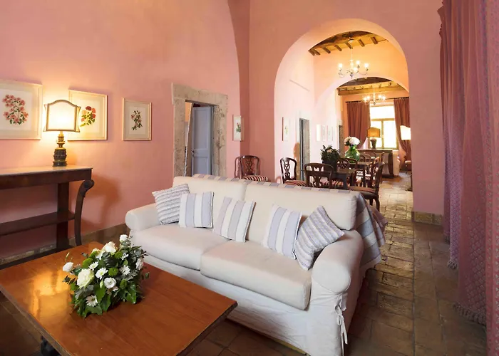 Castello Di Titignano 팜스테이