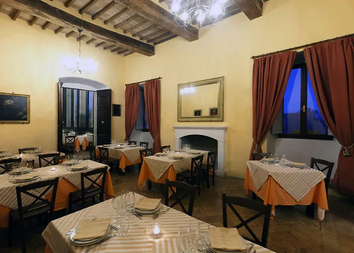 مزرعة للإقامة Castello Di Titignano *