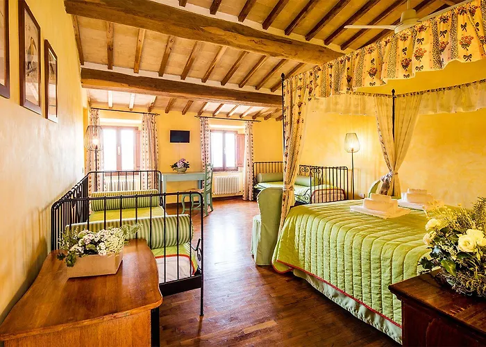 Castello Di Titignano 팜스테이