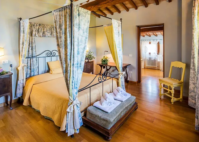 Castello Di Titignano 팜스테이