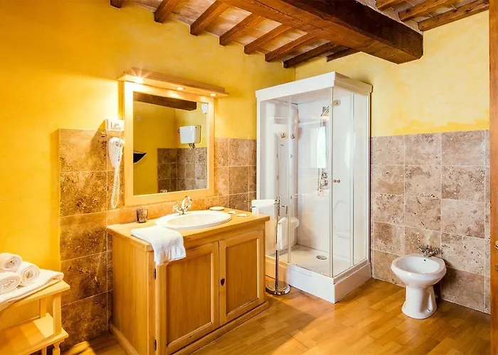 Castello Di Titignano مزرعة للإقامة