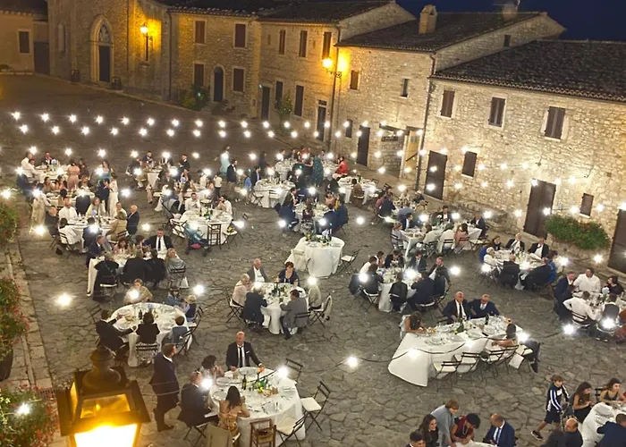 مزرعة للإقامة Castello Di Titignano