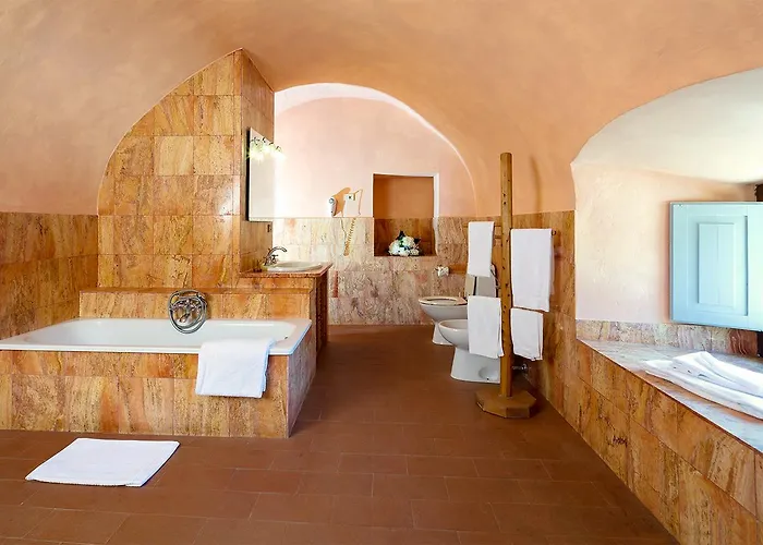 مزرعة للإقامة Castello Di Titignano أورفييتو